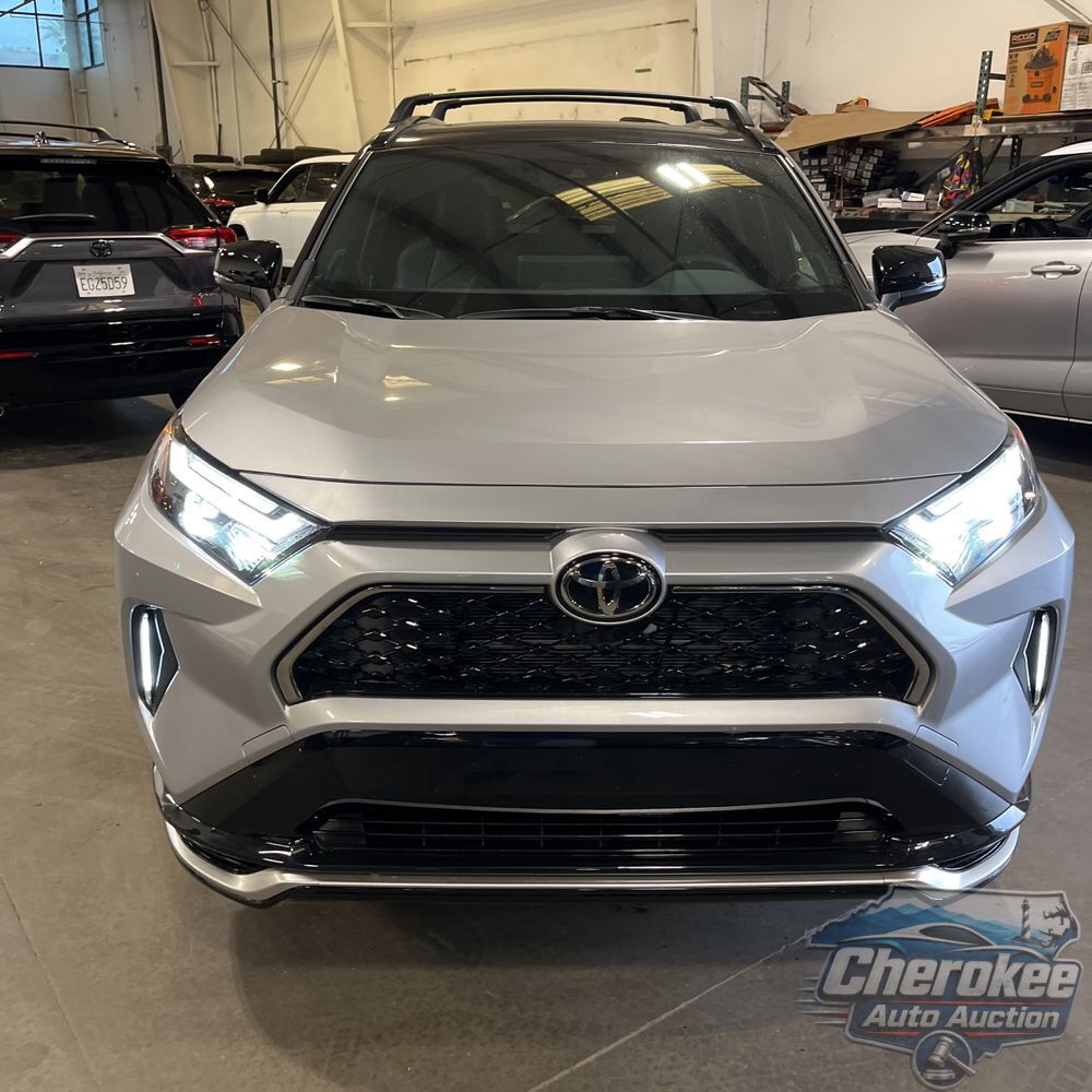2025 Toyota RAV4 Plug-in Hybrid XSE