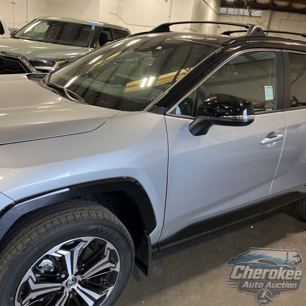 2025 Toyota RAV4 Plug-in Hybrid XSE