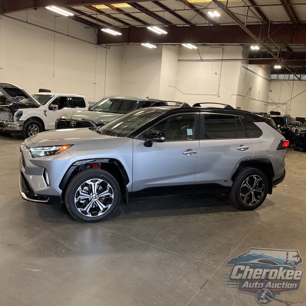 2025 Toyota RAV4 Plug-in Hybrid XSE
