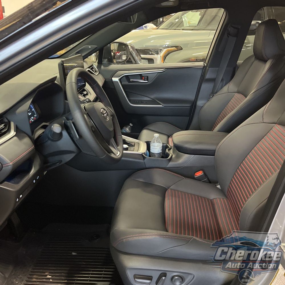 2025 Toyota RAV4 Plug-in Hybrid XSE