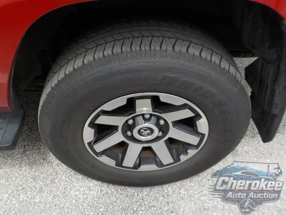 2024 Toyota 4Runner TRD Off Road