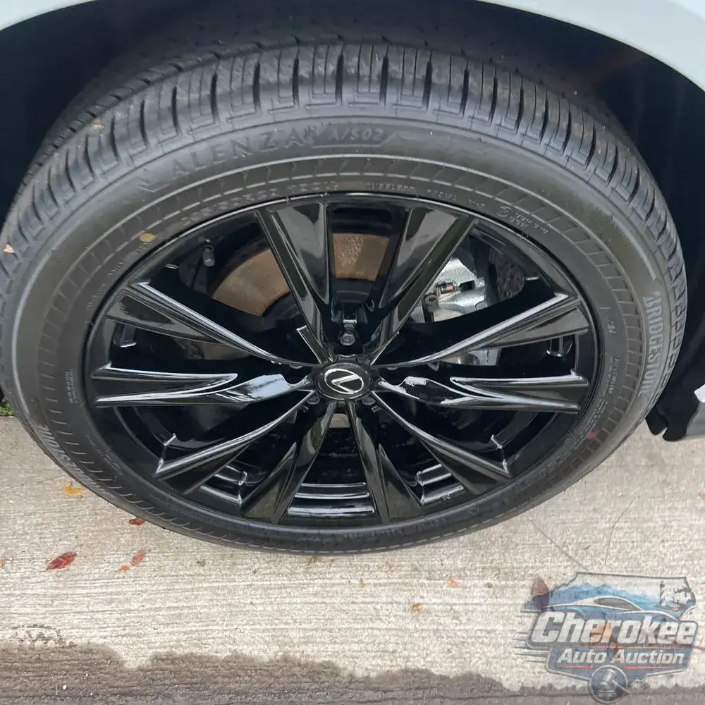 2025 Lexus NX 450h+ F SPORT Handling