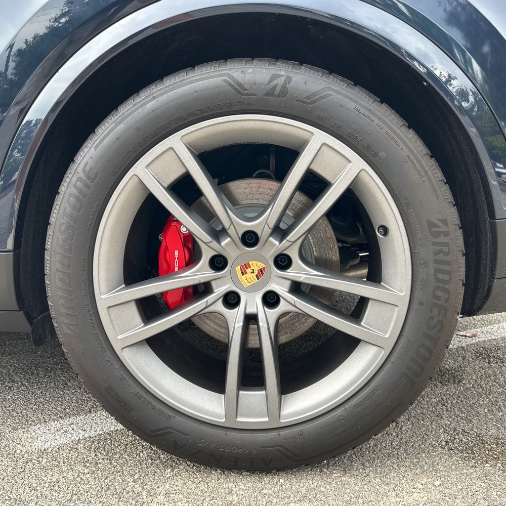 2024 Porsche Cayenne S Coupe