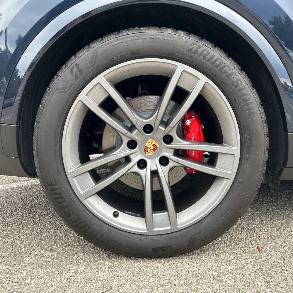 2024 Porsche Cayenne S Coupe