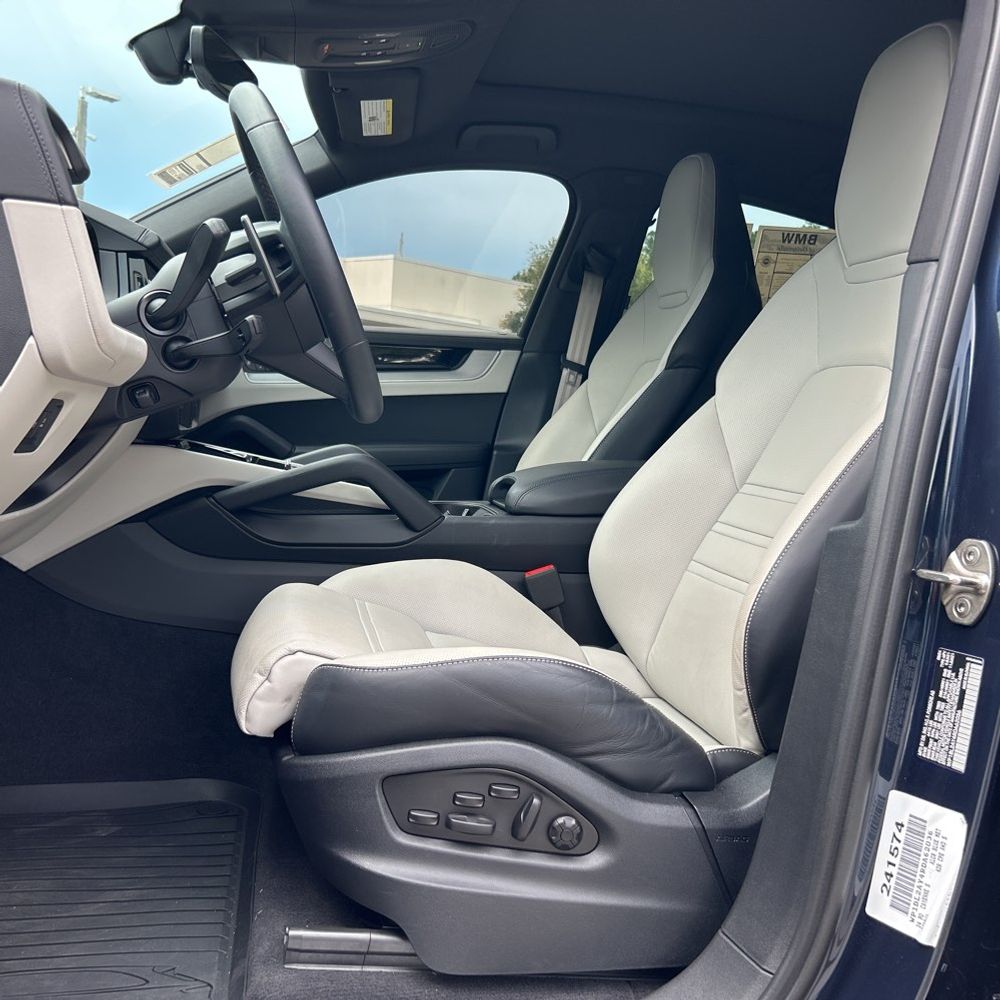 2024 Porsche Cayenne S Coupe