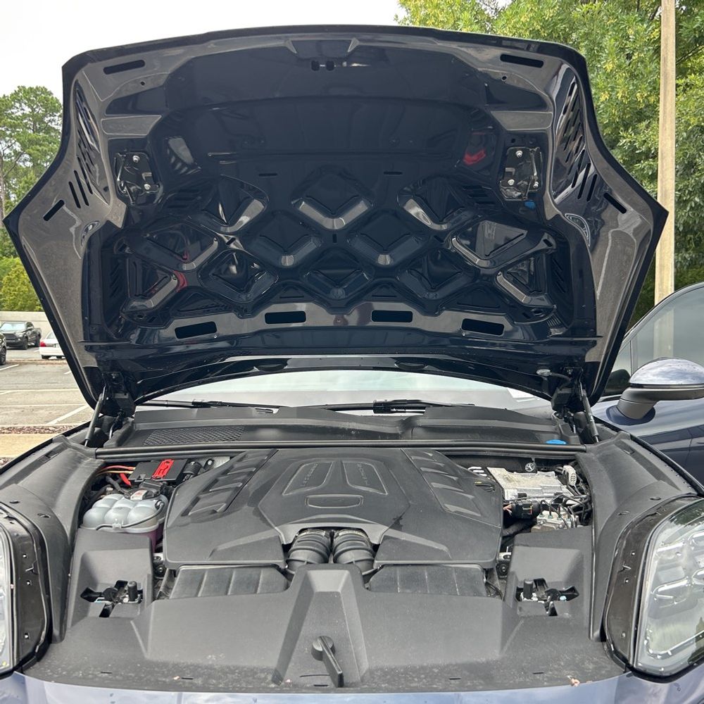 2024 Porsche Cayenne S Coupe