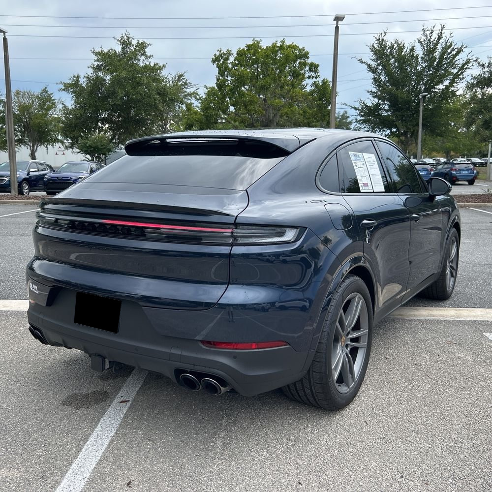 2024 Porsche Cayenne S Coupe