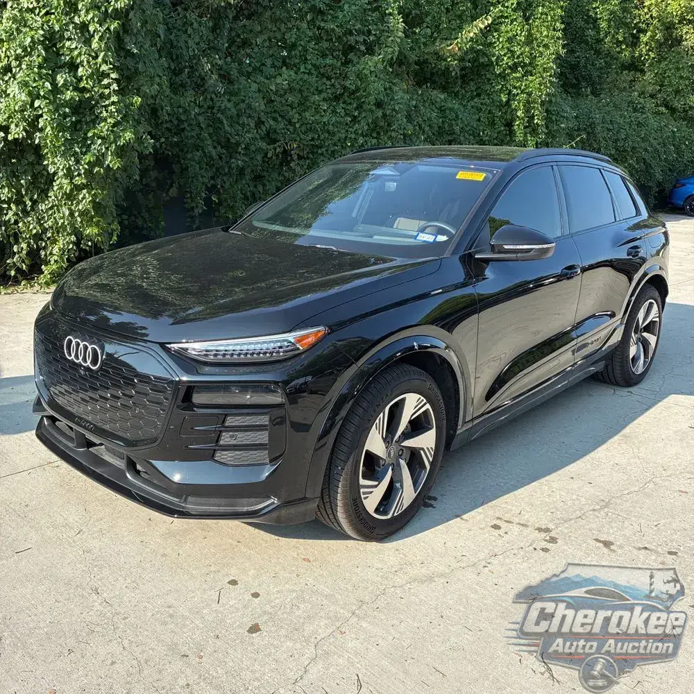 2025 Audi Q6 e-tron Prestige