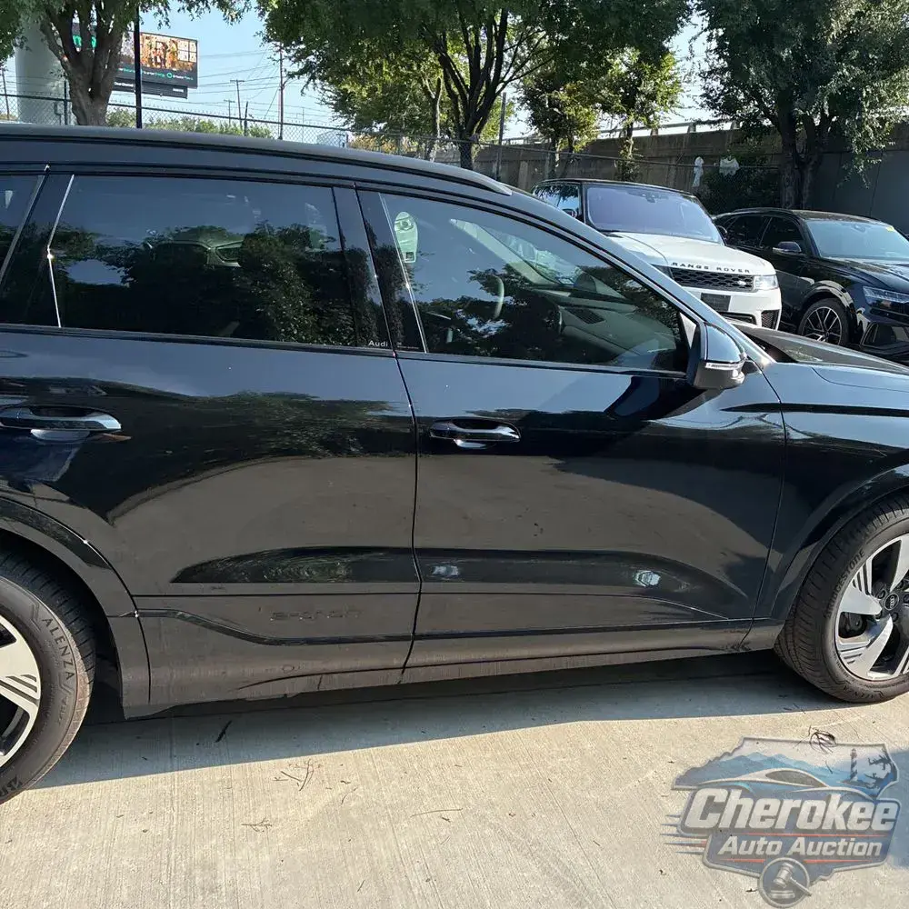 2025 Audi Q6 e-tron Prestige