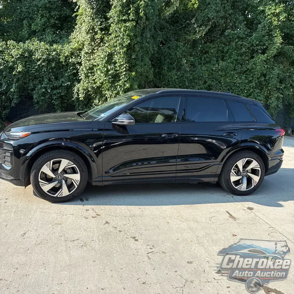 2025 Audi Q6 e-tron Prestige