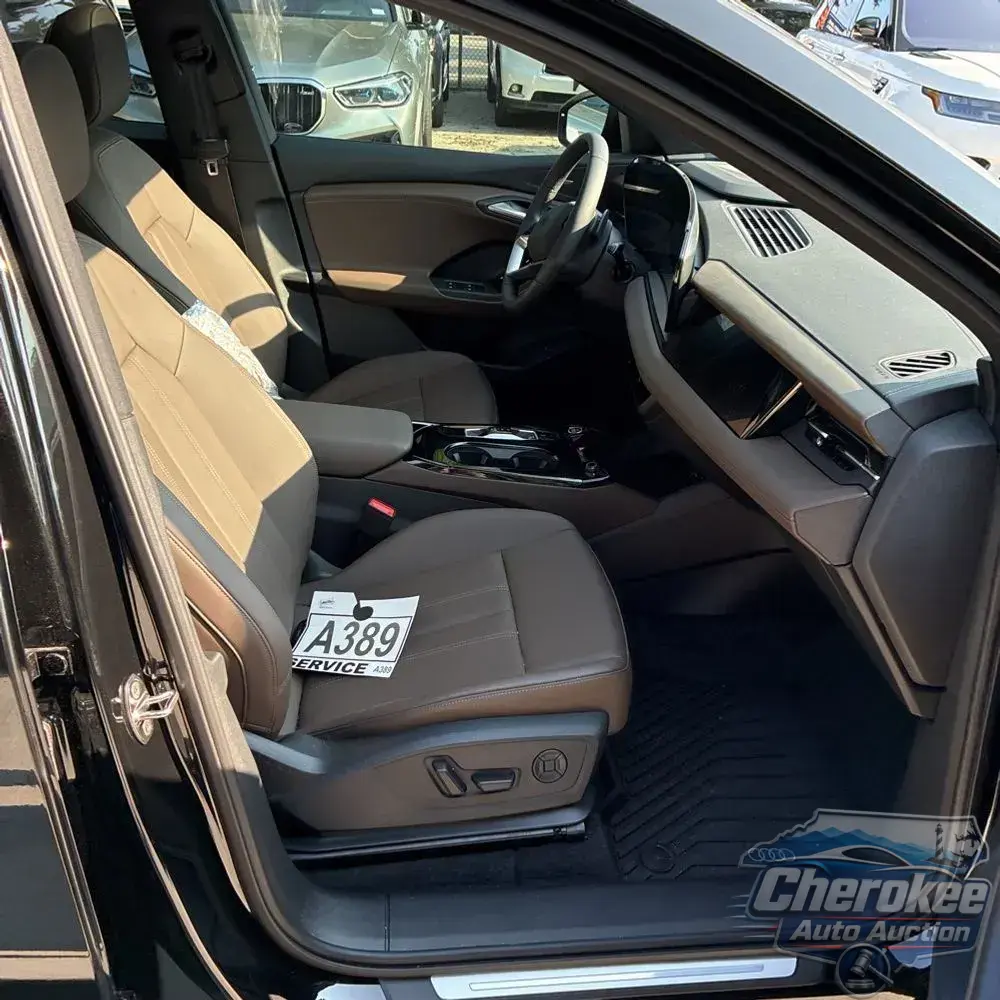2025 Audi Q6 e-tron Prestige