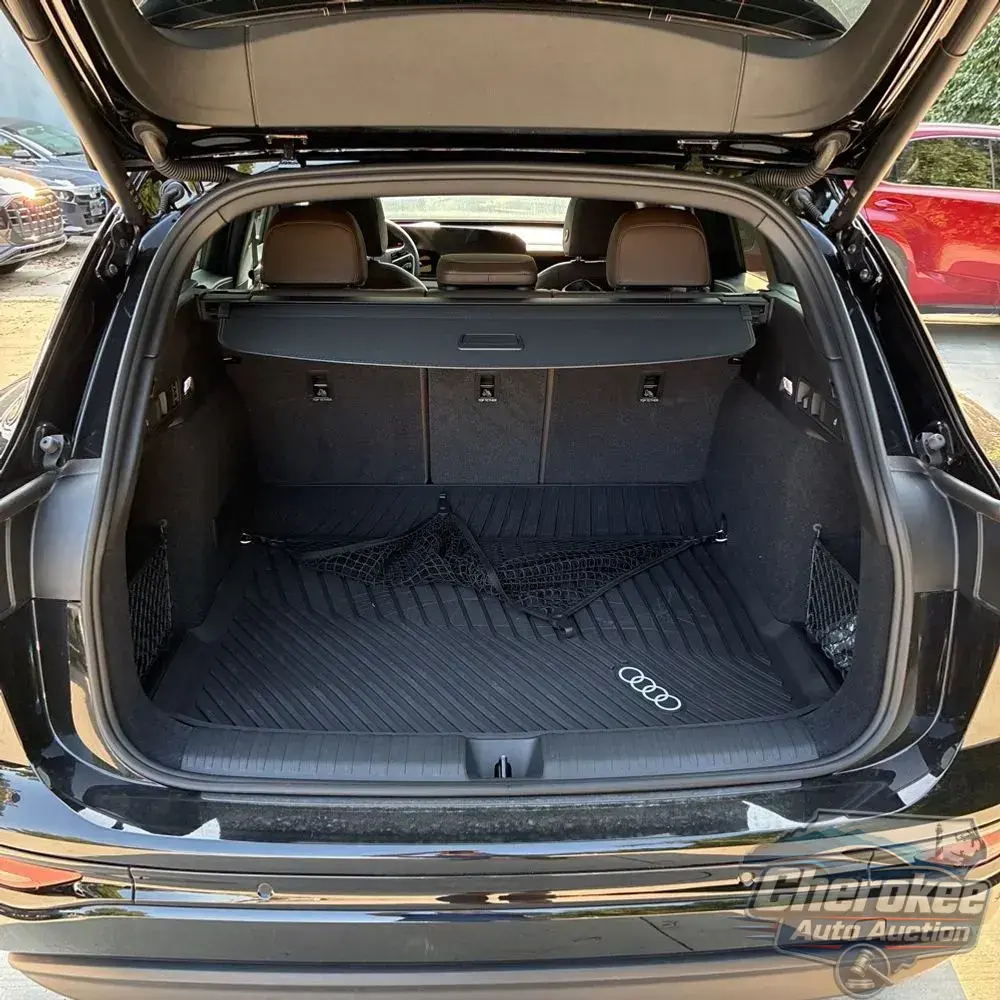 2025 Audi Q6 e-tron Prestige