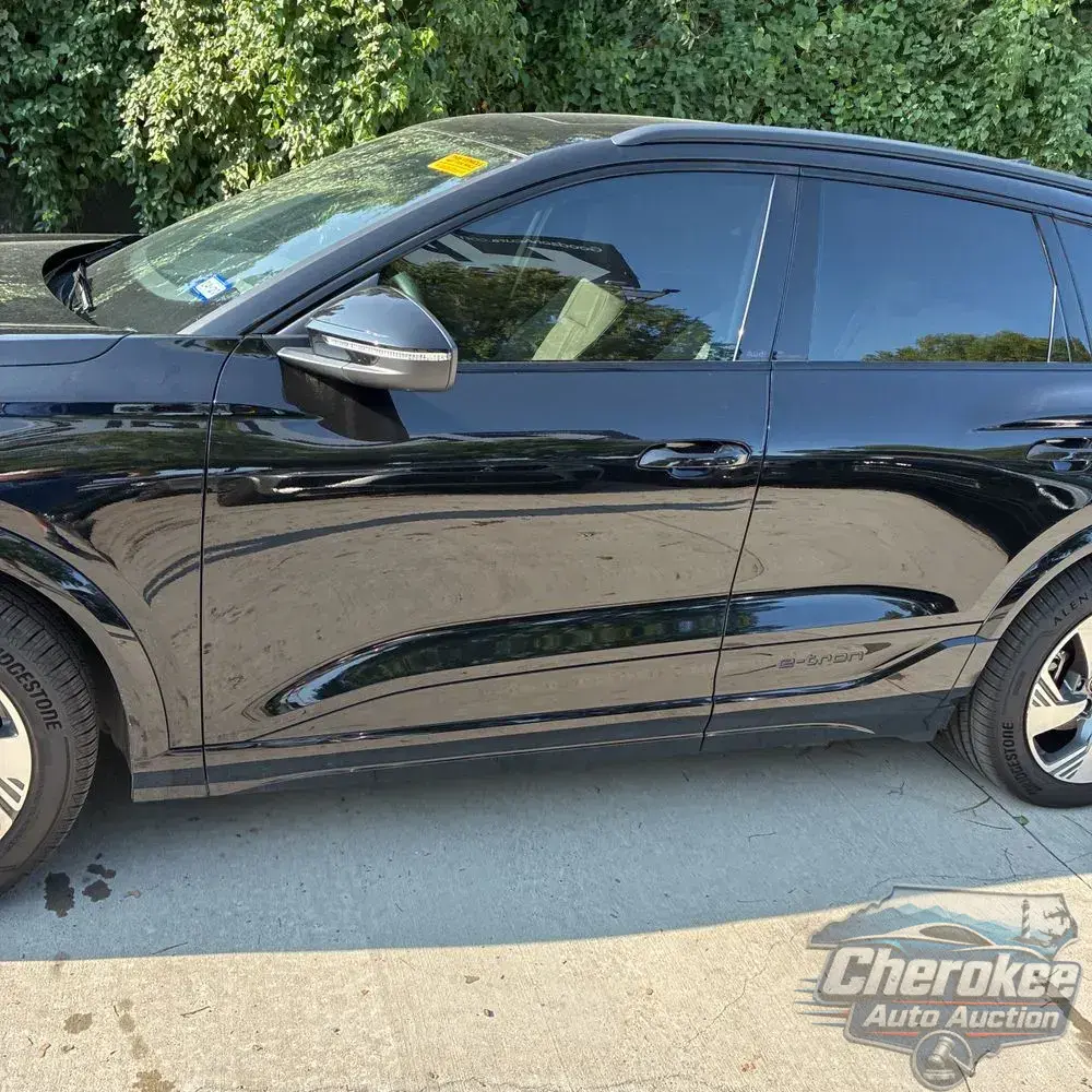 2025 Audi Q6 e-tron Prestige