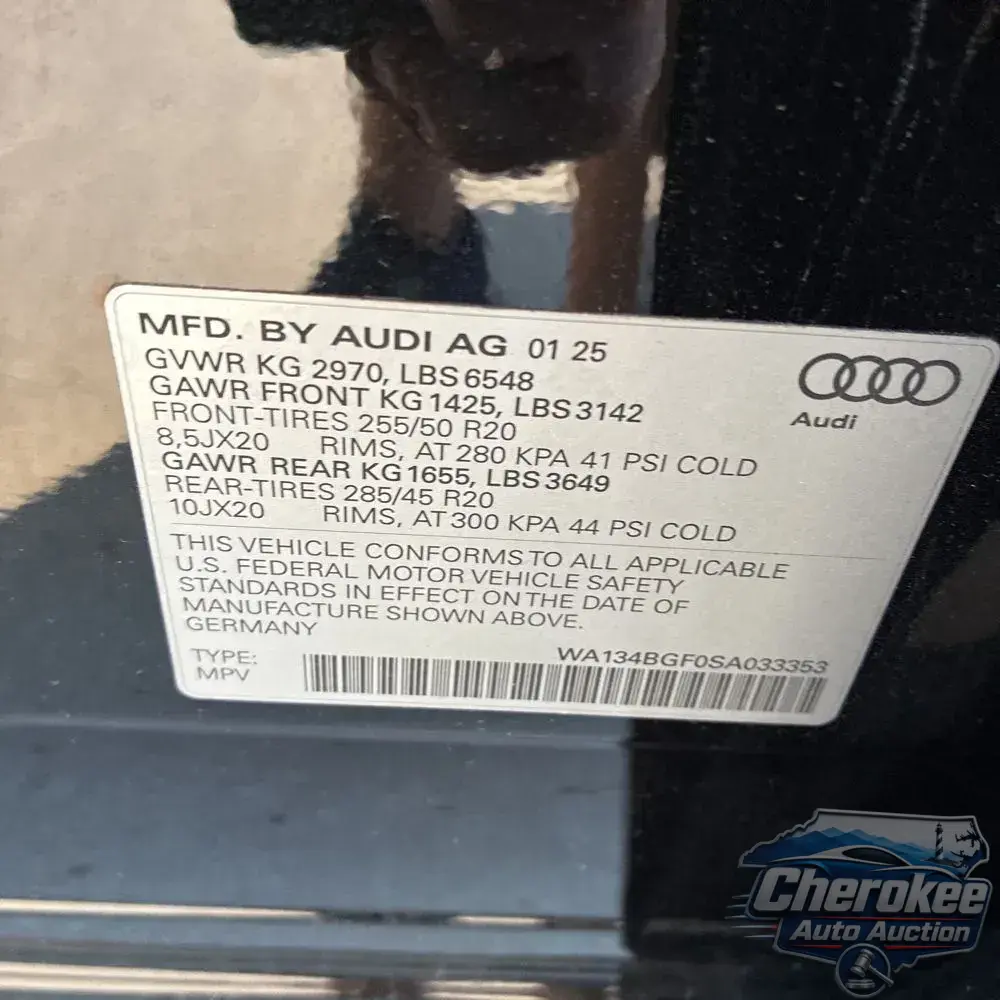 2025 Audi Q6 e-tron Prestige
