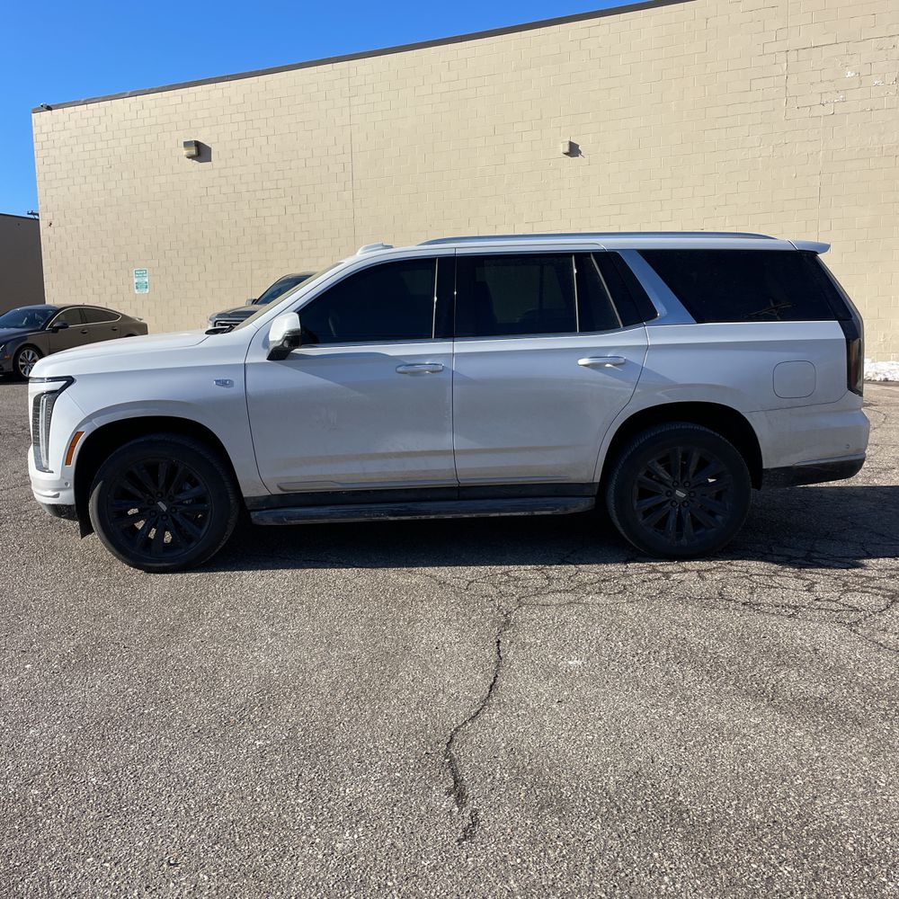 2025 Cadillac Escalade Premium Luxury