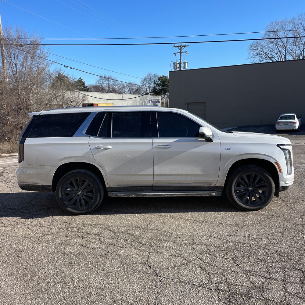 2025 Cadillac Escalade Premium Luxury