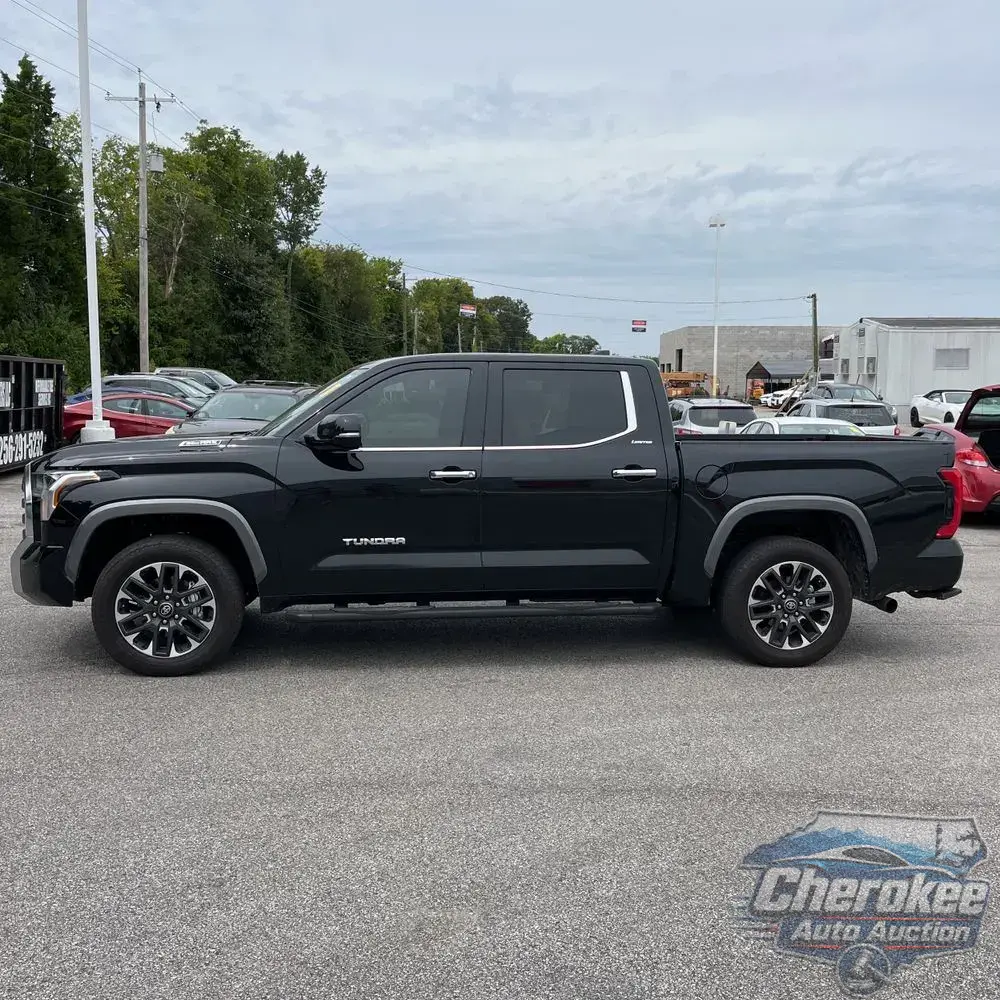 2025 Toyota Tundra Limited HV