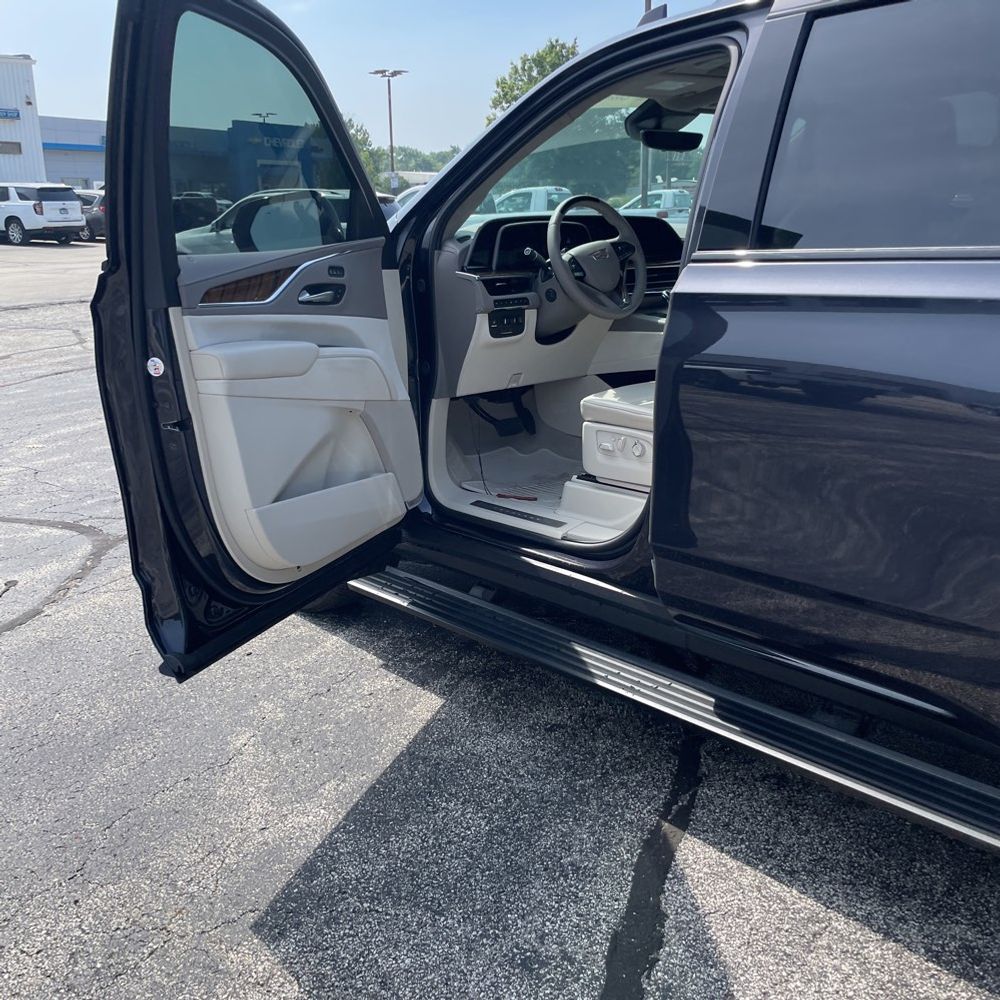 2024 Cadillac Escalade Sport Platinum