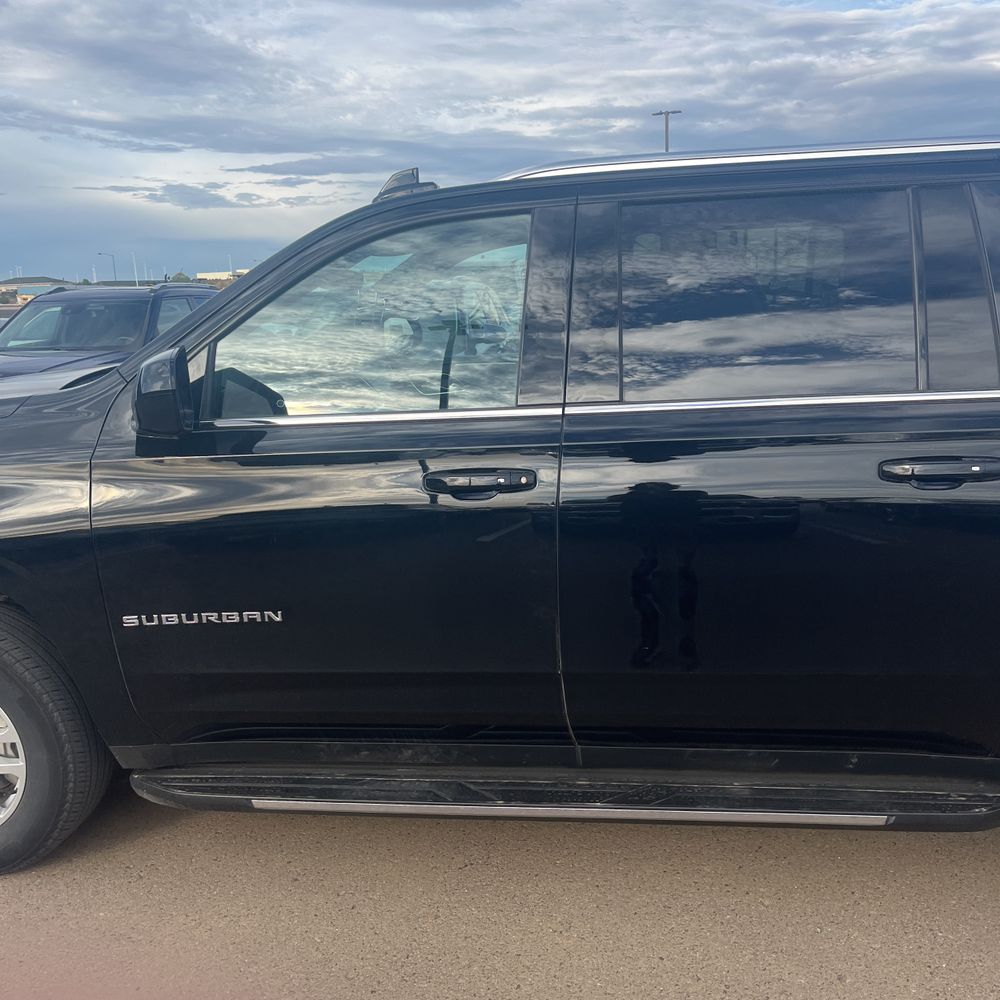 2024 Chevrolet Suburban LS