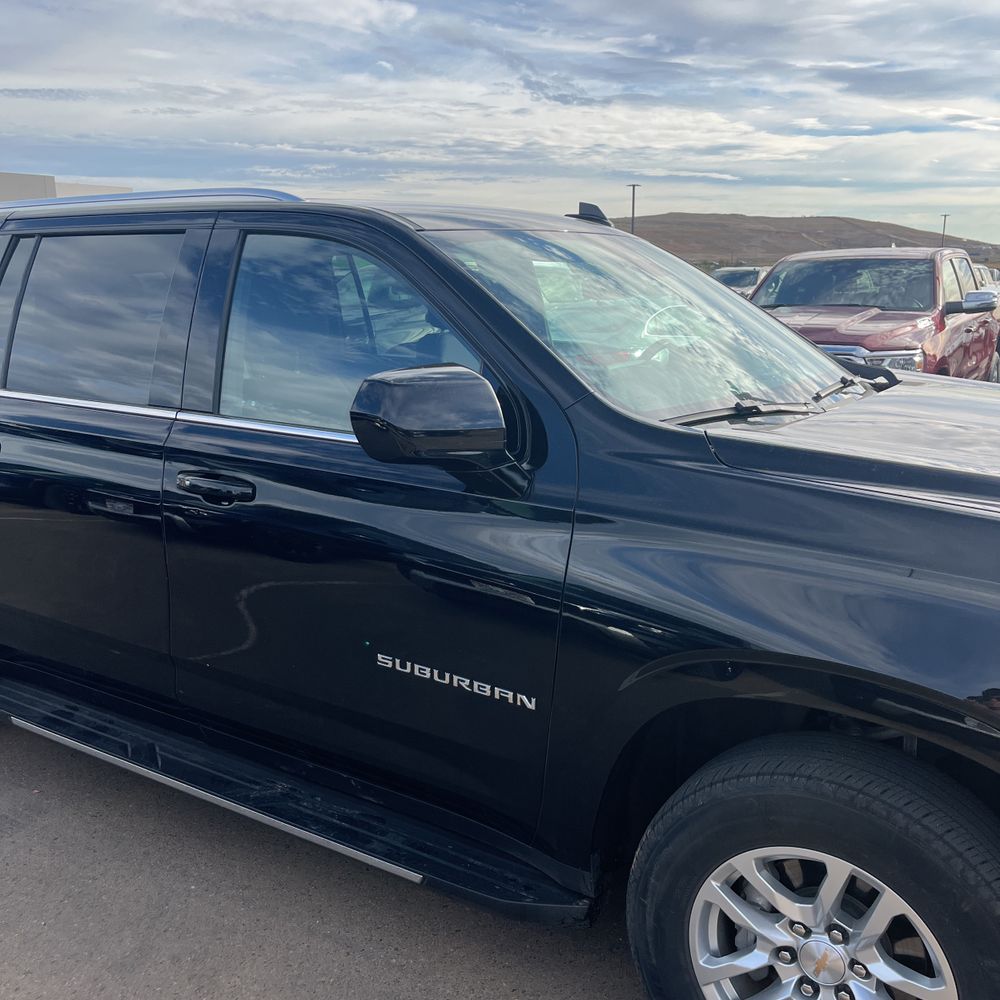 2024 Chevrolet Suburban LS
