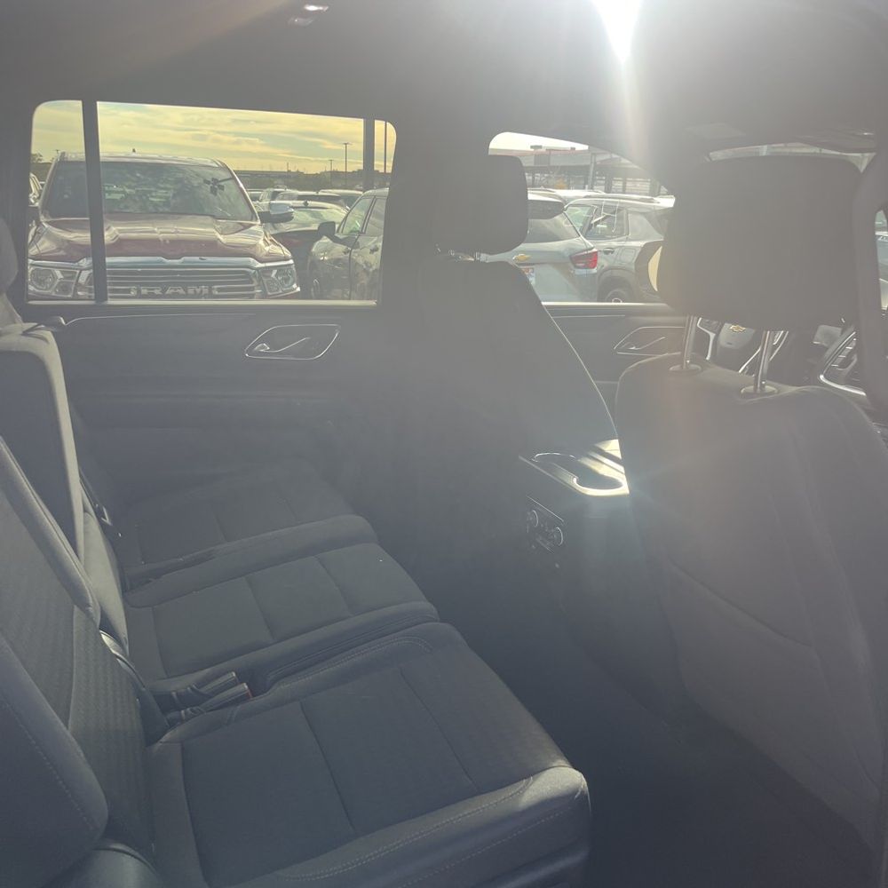 2024 Chevrolet Suburban LS