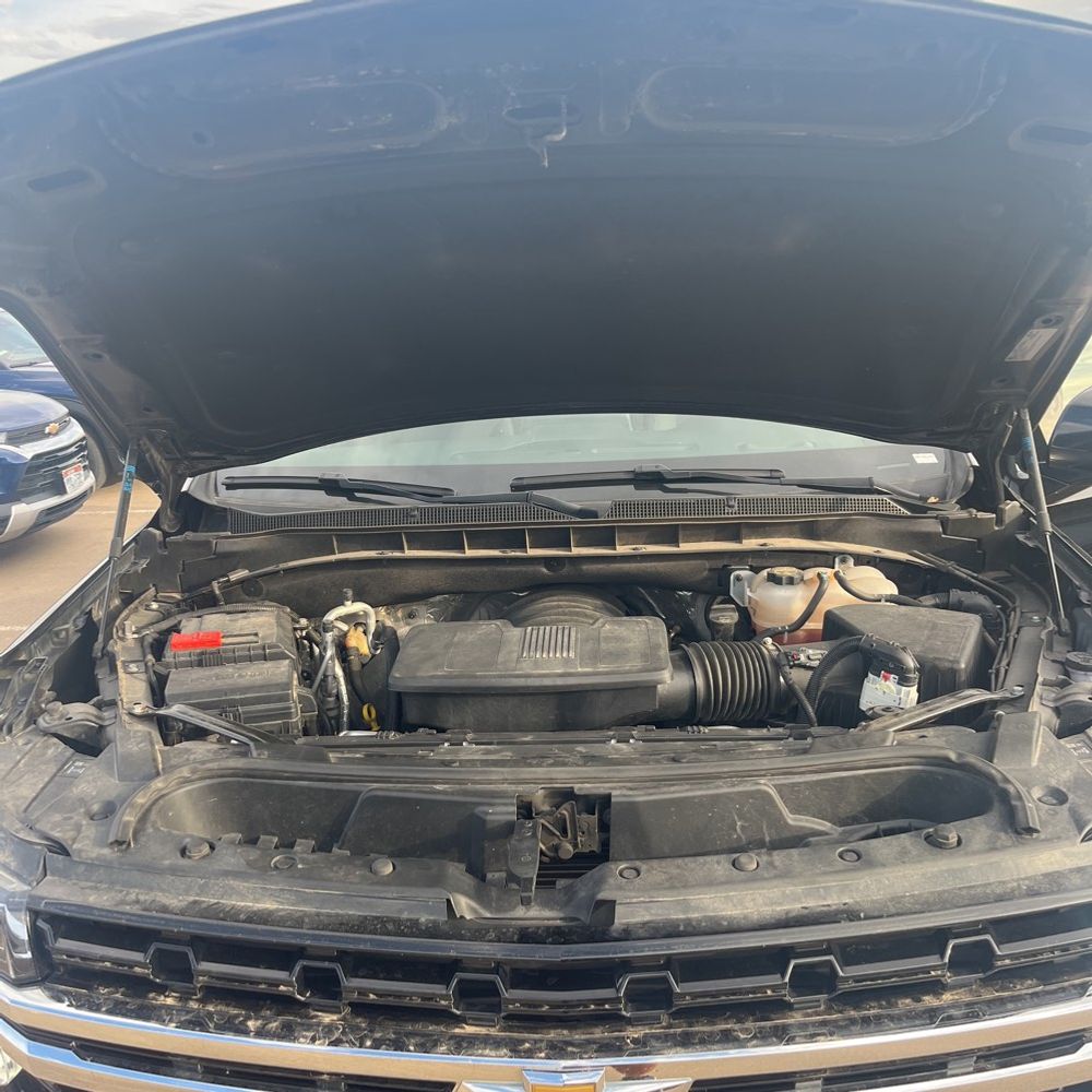 2024 Chevrolet Suburban LS