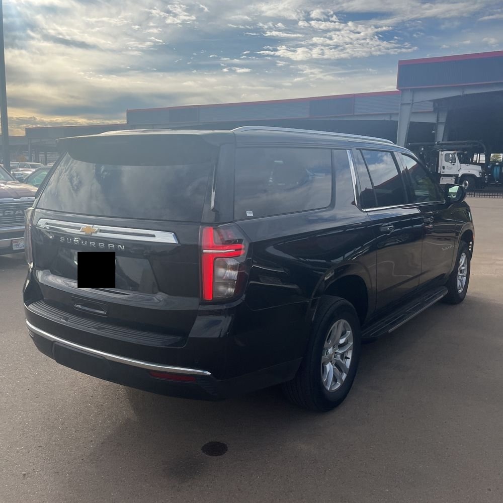2024 Chevrolet Suburban LS