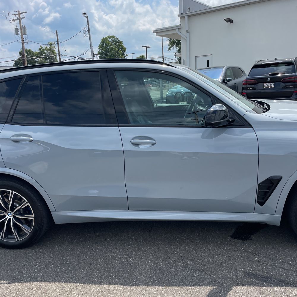 2024 BMW X5 M60i
