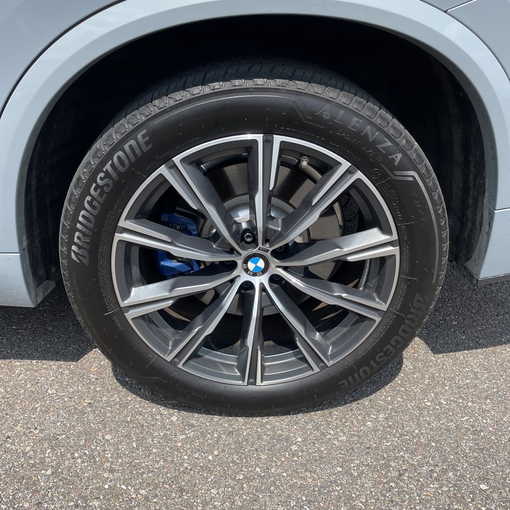 2024 BMW X5 M60i