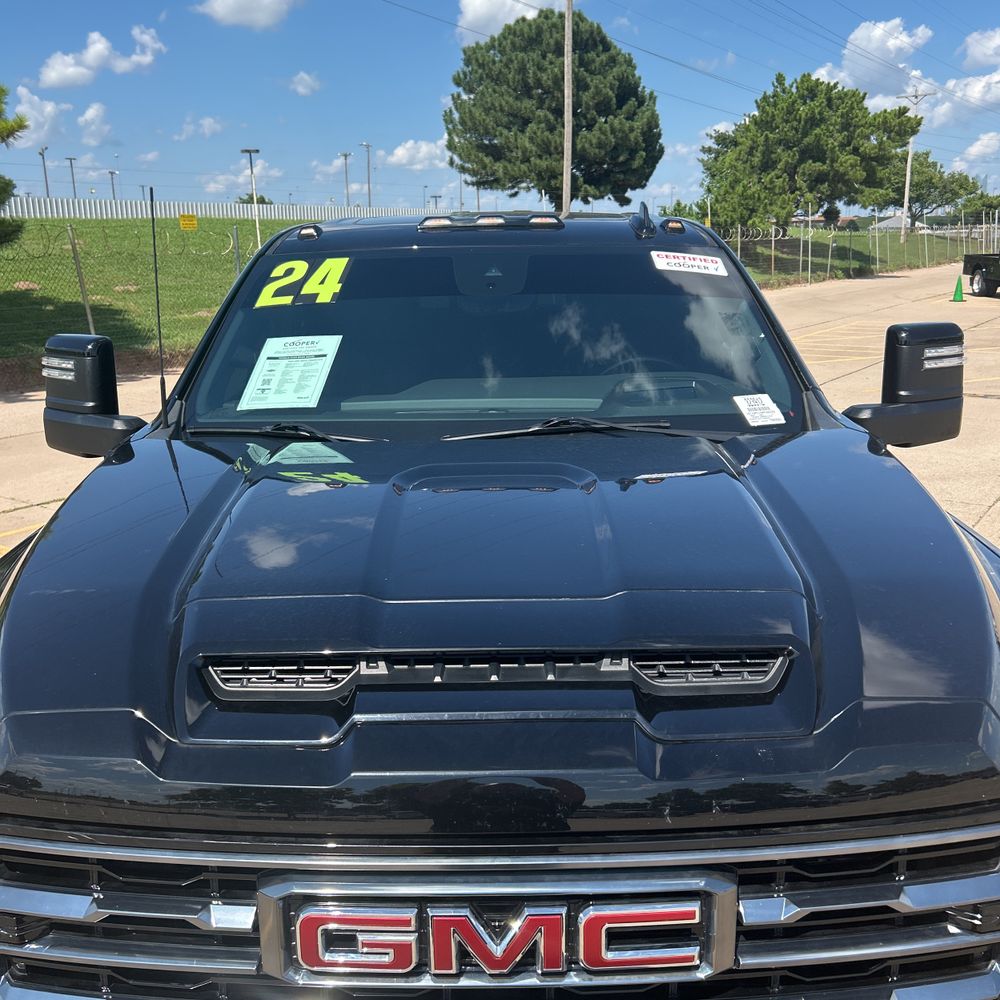 2024 GMC Sierra 2500HD AT4