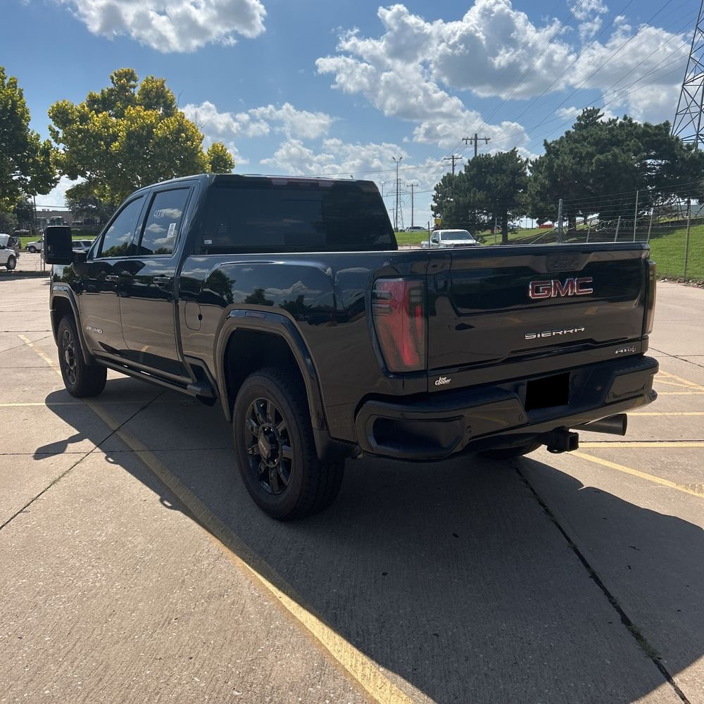 2024 GMC Sierra 2500HD AT4