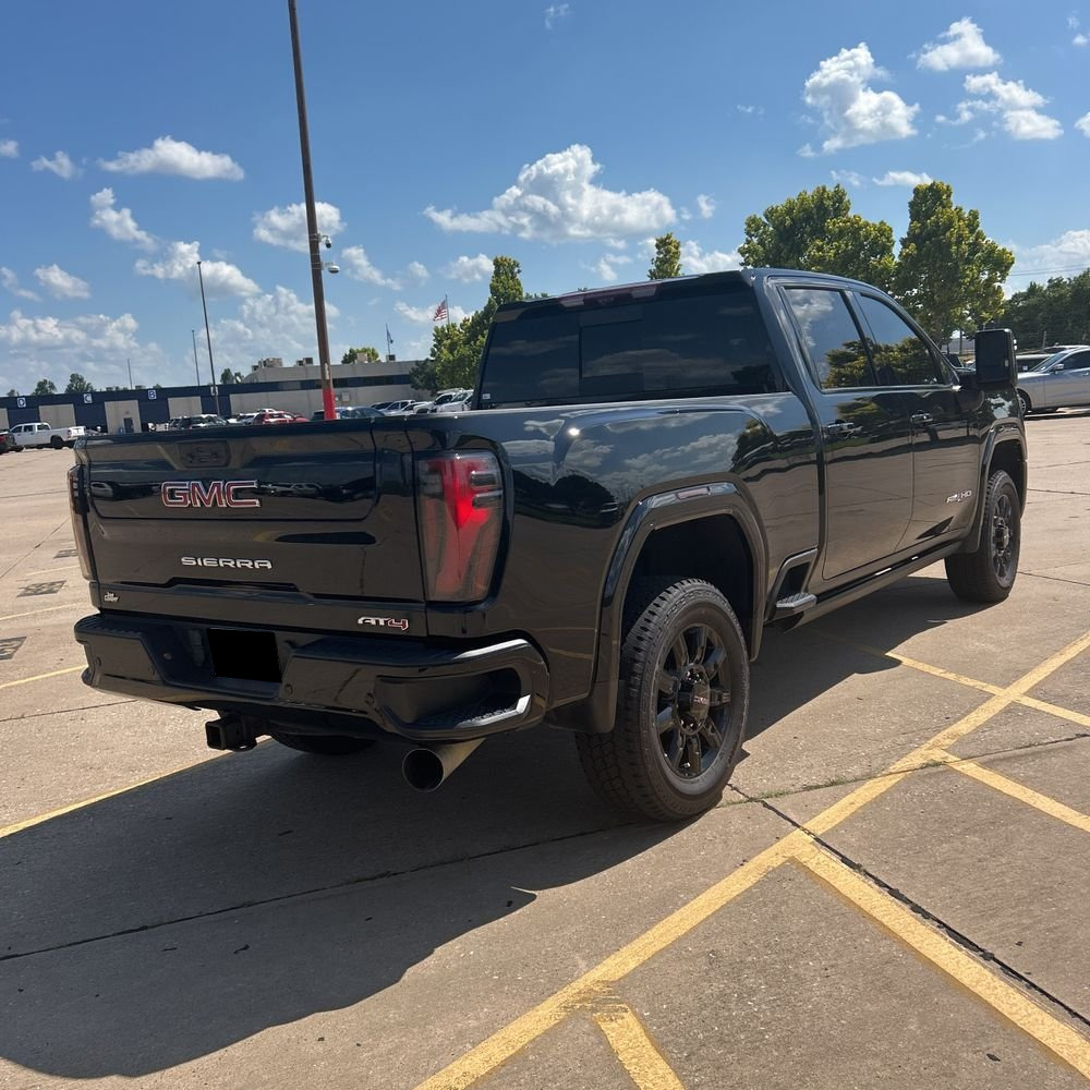 2024 GMC Sierra 2500HD AT4