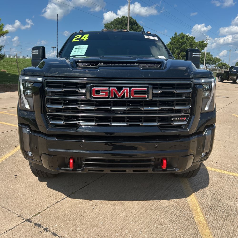 2024 GMC Sierra 2500HD AT4