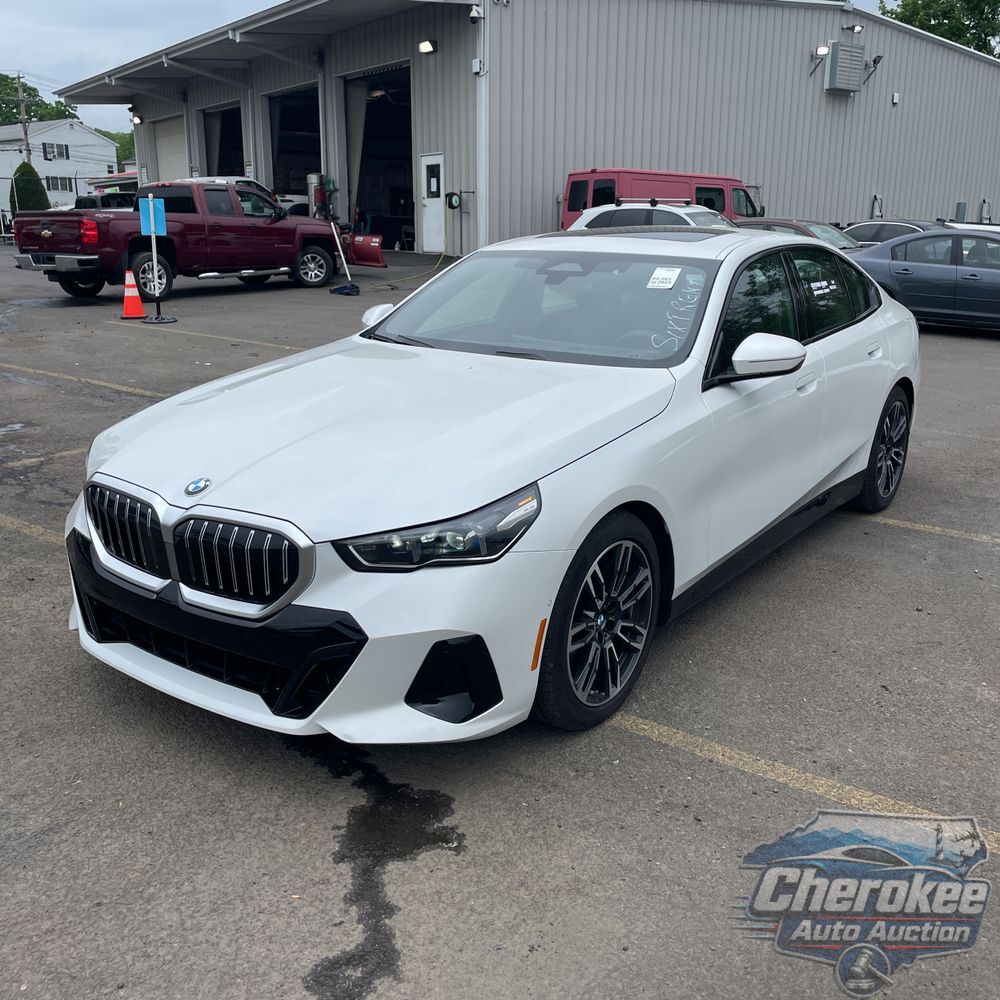 2025 BMW 5-Series 540i xDrive