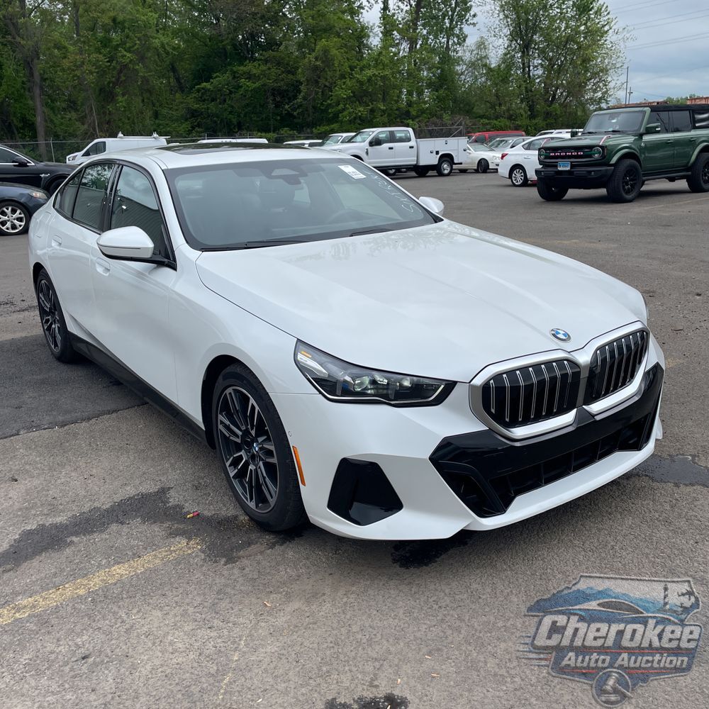 2025 BMW 5-Series 540i xDrive