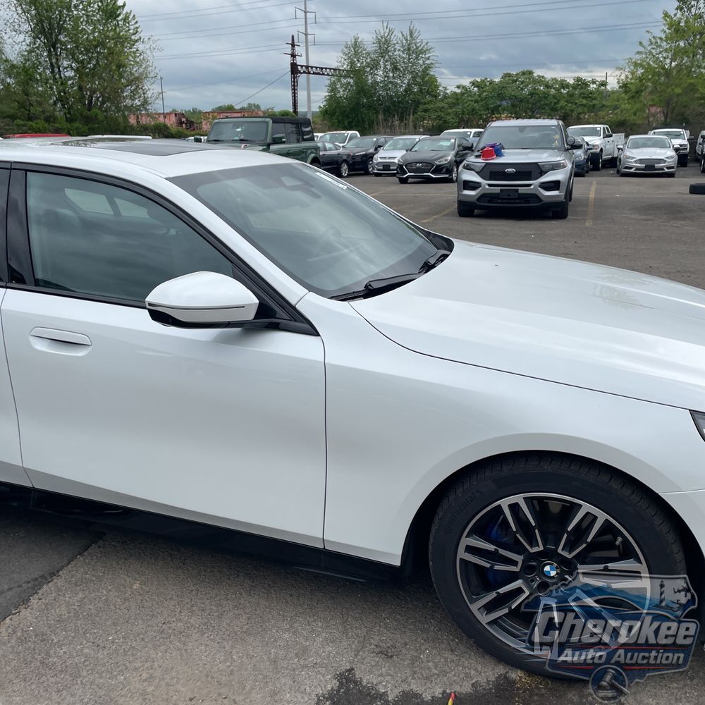 2025 BMW 5-Series 540i xDrive
