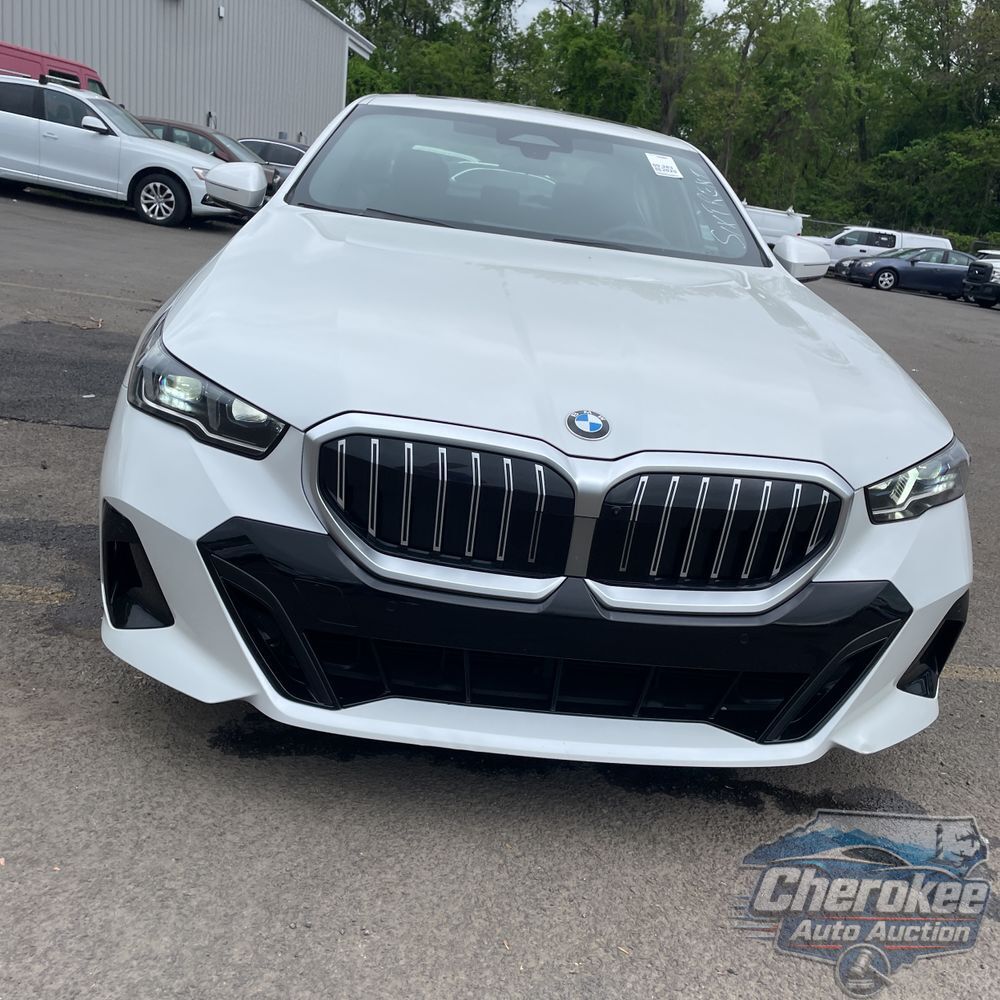 2025 BMW 5-Series 540i xDrive