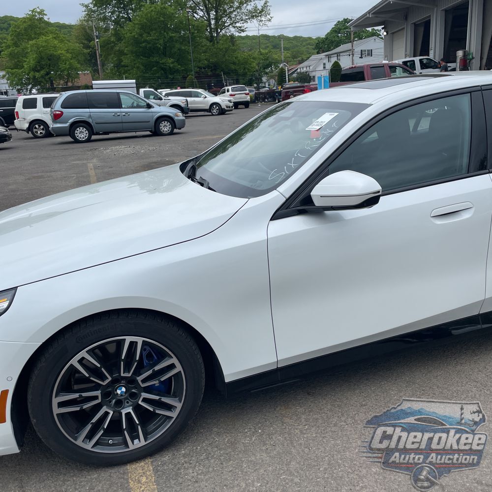 2025 BMW 5-Series 540i xDrive