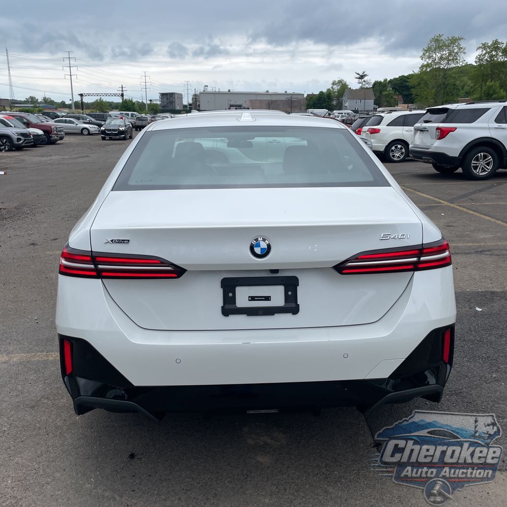 2025 BMW 5-Series 540i xDrive