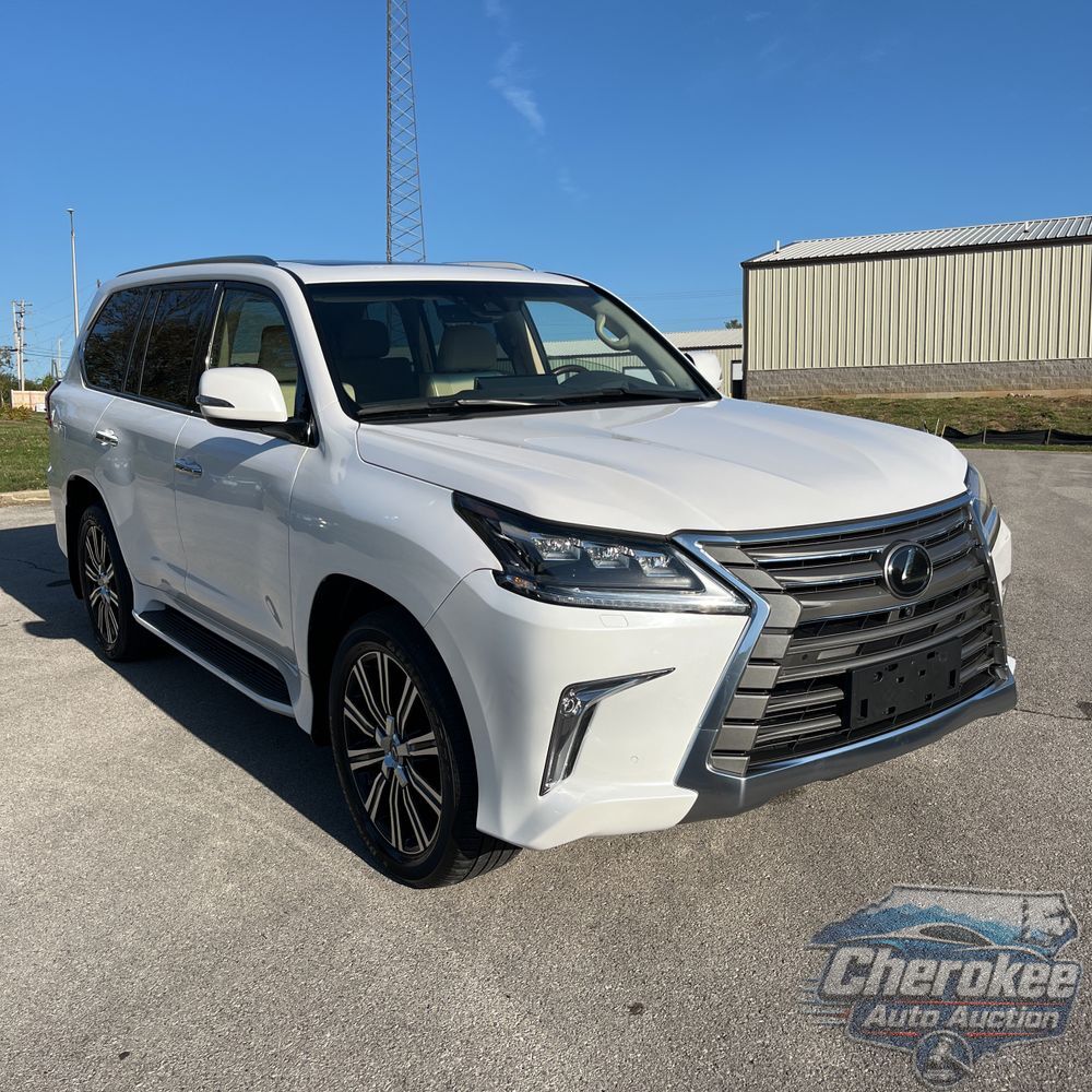 2021 Lexus LX 570 Three-Row