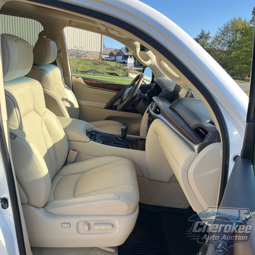 2021 Lexus LX 570 Three-Row