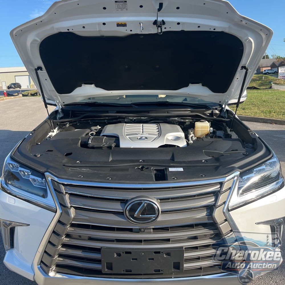 2021 Lexus LX 570 Three-Row