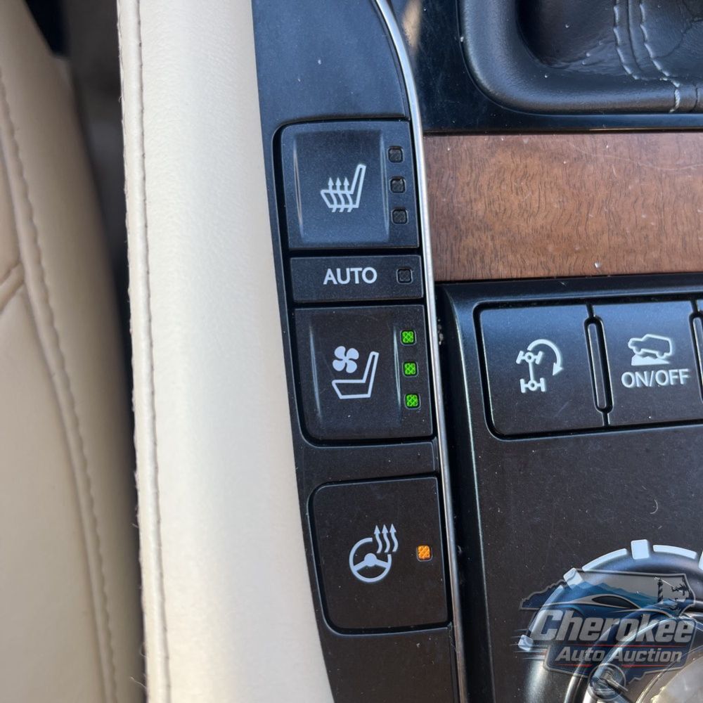 2021 Lexus LX 570 Three-Row