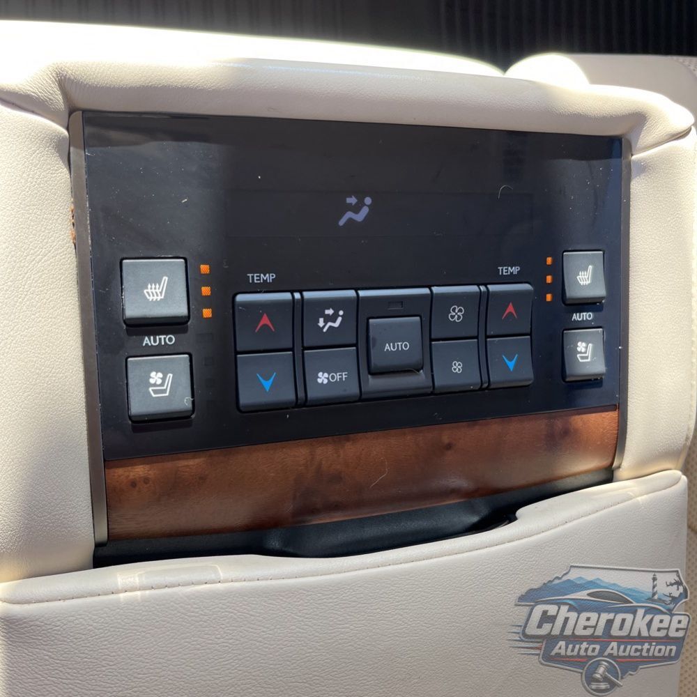 2021 Lexus LX 570 Three-Row