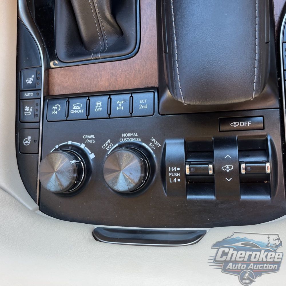2021 Lexus LX 570 Three-Row