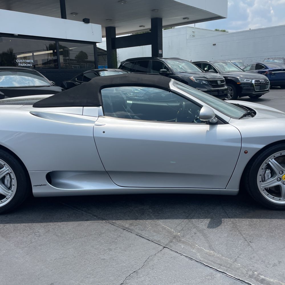 2002 Ferrari 360 Spider Base