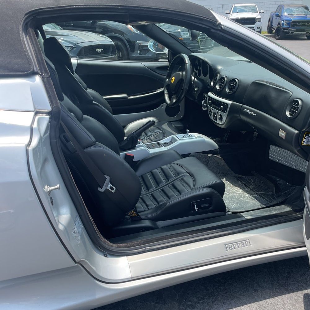 2002 Ferrari 360 Spider Base