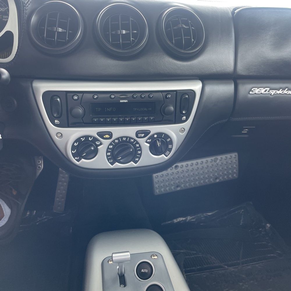 2002 Ferrari 360 Spider Base