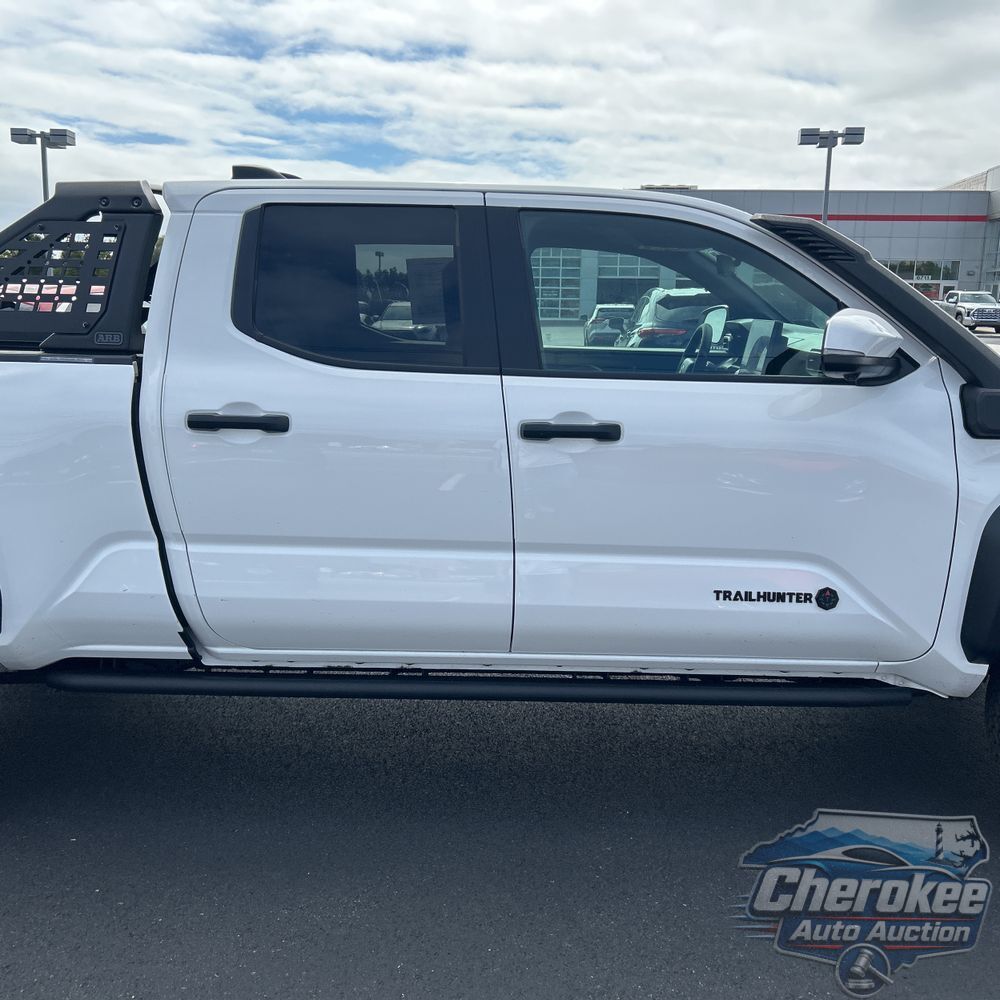 2025 Toyota Tacoma Trailhunter HV