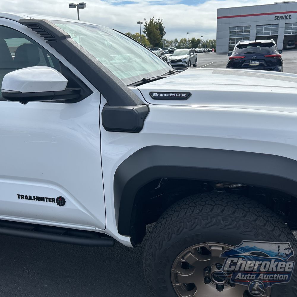 2025 Toyota Tacoma Trailhunter HV